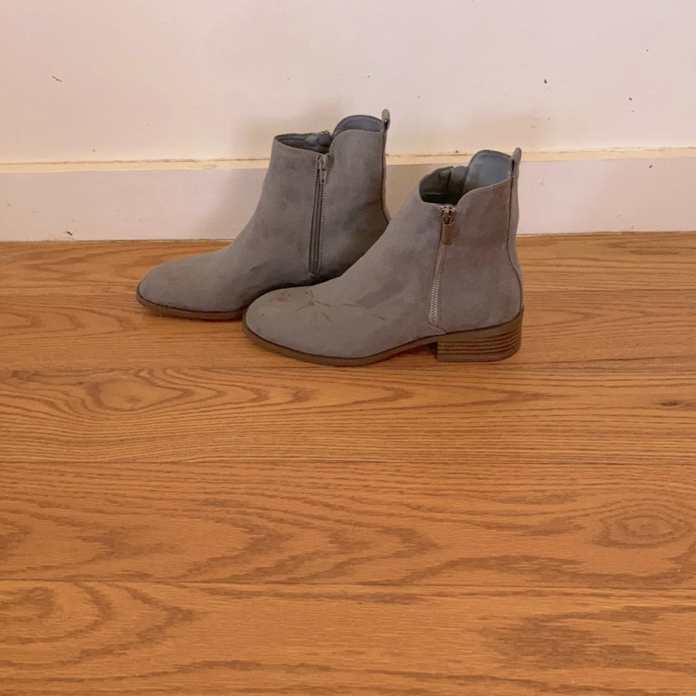 Diya Size 8 US women’s boot